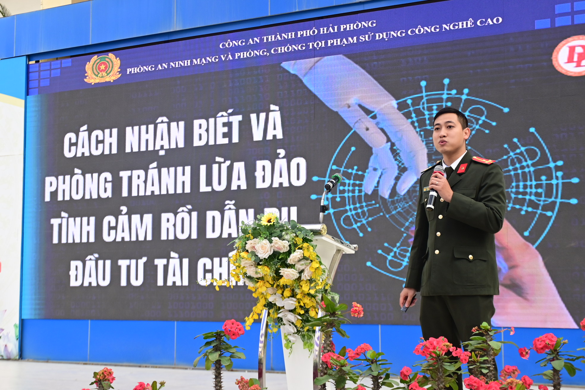 Xây dựng thế trận An ninh nhân dân trên không gian mạng